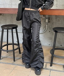 ROGER AND RAW | サイドギャザーナイロンフレアパンツ(その他パンツ)