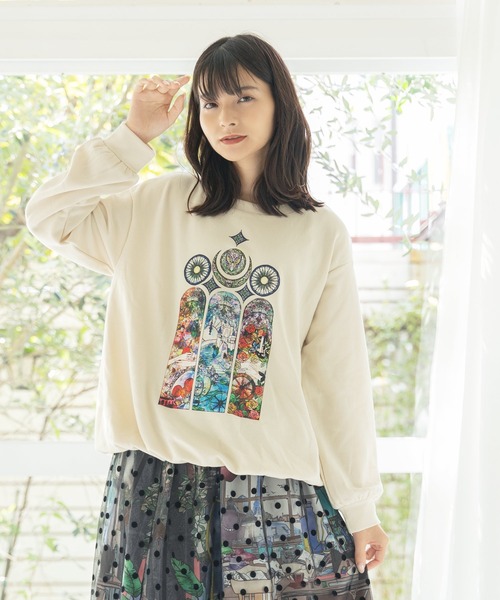 【セール】543247：おとぎ話のステンドグラス柄 裏毛バルーンプルオーバー（Tシャツ/カットソー）｜iS ScoLar（イズスカラー）
