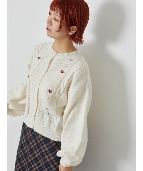 ehka sopo（エヘカソポ）の「花刺繍カーディガン（カーディガン/ボレロ・レディース・ミント/キナリ/ネイビー/グレー・F）」の5枚目の写真