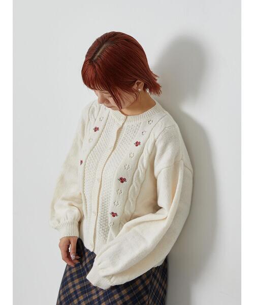 ehka sopo（エヘカソポ）の「花刺繍カーディガン（カーディガン/ボレロ・レディース・ミント/キナリ/ネイビー/グレー・F）」の8枚目の写真