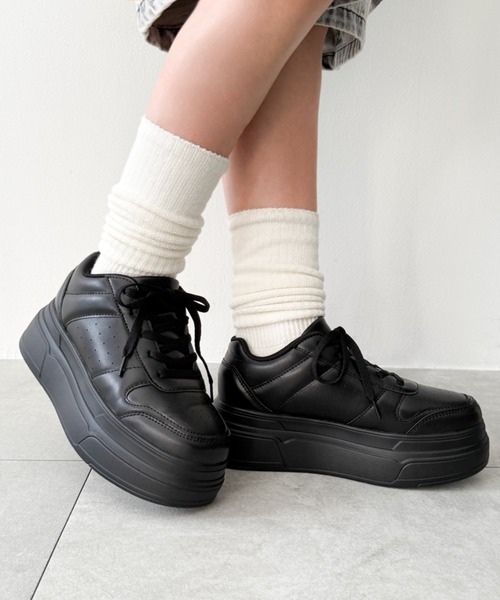 WEGO（ウィゴー）の「WEGO/ボリュームレースアップ厚底スニーカー（スニーカー・レディース・ライトピンク/ブラック/ホワイト/レッド/ブラック系その他・MEDIUM/LARGE/SMALL）」の8枚目の写真