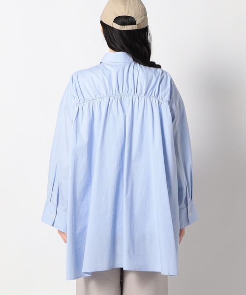 Grand PARK（グランドパーク）の「バックデザイン ギャザーシャツ（シャツ/ブラウス・レディース・カーキ/ホワイト/サックスブルー・FREE）」の9枚目の写真