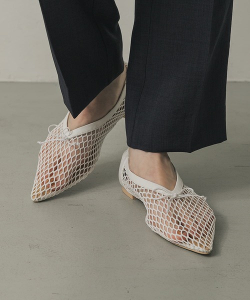 SENSE OF PLACE by URBAN RESEARCH（センスオブプレイスバイアーバンリサーチ）の「メッシュポインテッドシューズ（バレエシューズ・レディース・アイボリー/ブラック・SMALL/MEDIUM/LARGE）」の2枚目の写真