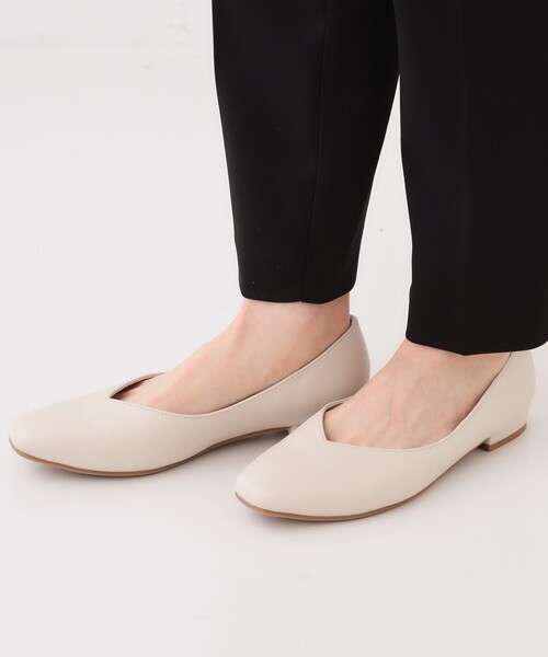 SHOO・LA・RUE（シューラルー）の「かかとやわらかローヒールパンプス（その他シューズ・レディース・ブラック/ナチュラル・35/45）」の9枚目の写真