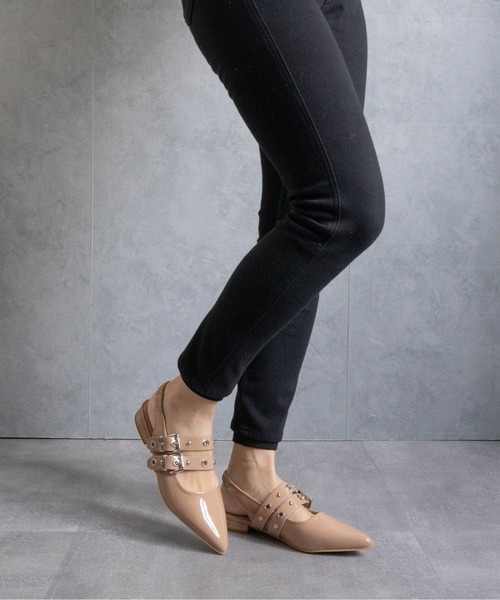 Fabby fabby(ファビィーファビィー)の「ダブルベルトバックストラップパンプス(パンプス・レディース・ブラック/シルバー/ベージュ/レッド・LARGE/MEDIUM/SMALL)」の8枚目の写真