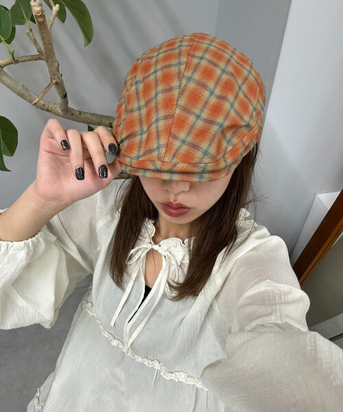 CIAOPANIC（チャオパニック）の「チェック柄ハンチング帽子（キャップ・レディース・ブラウン/ネイビー/オレンジ・ONE SIZE）」の3枚目の写真