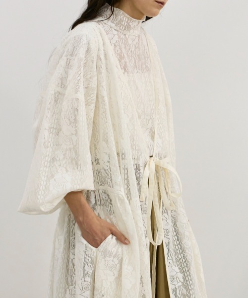 Libra Cue(リブラ キュー)の「カシュクールレースワンピース(ワンピース・レディース・アイボリー/ブラック・FREE)」の14枚目の写真