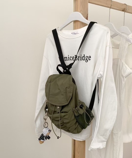 LYEON（リヨン）の「シャーリングバックパック/ドローストリングリュック/ナイロンナップサック（バックパック/リュック・レディース・ブルー/カーキ/ブラック・FREE）」の13枚目の写真