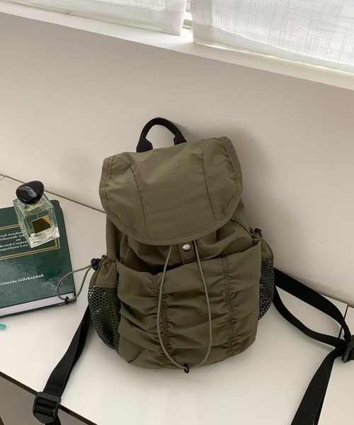 LYEON（リヨン）の「シャーリングバックパック/ドローストリングリュック/ナイロンナップサック（バックパック/リュック・レディース・ブルー/カーキ/ブラック・FREE）」の15枚目の写真