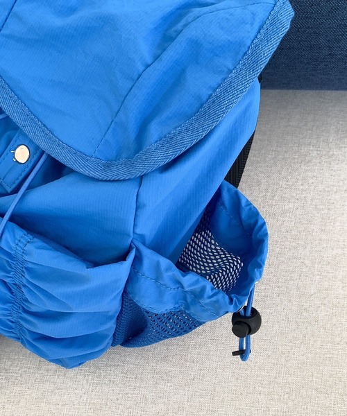 LYEON（リヨン）の「シャーリングバックパック/ドローストリングリュック/ナイロンナップサック（バックパック/リュック・レディース・ブルー/カーキ/ブラック・FREE）」の6枚目の写真