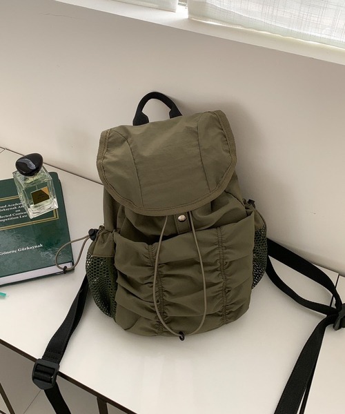 LYEON（リヨン）の「シャーリングバックパック/ドローストリングリュック/ナイロンナップサック（バックパック/リュック・レディース・ブルー/カーキ/ブラック・FREE）」の16枚目の写真