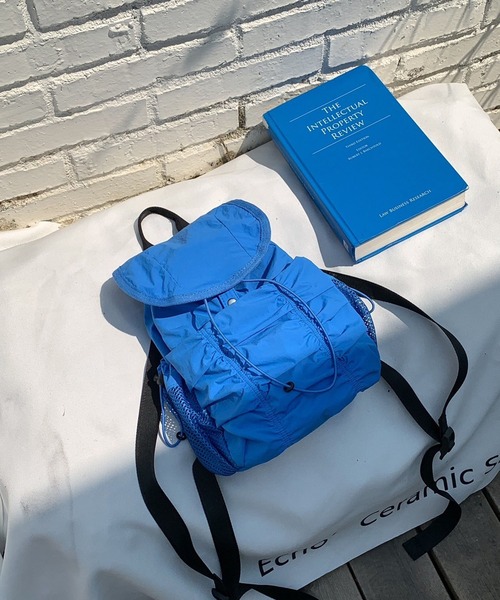 LYEON（リヨン）の「シャーリングバックパック/ドローストリングリュック/ナイロンナップサック（バックパック/リュック・レディース・ブルー/カーキ/ブラック・FREE）」の12枚目の写真