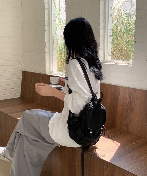 LYEON（リヨン）の「シャーリングバックパック/ドローストリングリュック/ナイロンナップサック（バックパック/リュック・レディース・ブルー/カーキ/ブラック・FREE）」の20枚目の写真