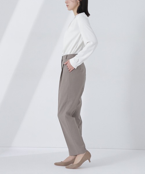 NATURAL BEAUTY BASIC（ナチュラルビューティーベーシック）の「◇リネンライク SETUP テーパードパンツ（スラックス・レディース・ベージュ/チャコールグレー・LARGE/MEDIUM/SMALL/X-SMALL）」の16枚目の写真