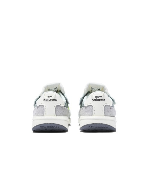 Kinetics(キネティクス)の「New Balance 370(ニューバランス NW370)(スニーカー・キッズ・パープル系/グリーン系・14.0cm/15.0cm/16.0cm)」の7枚目の写真