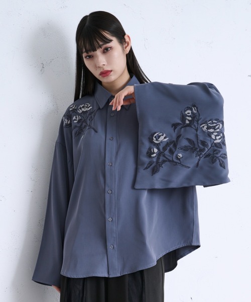 Ellno Loset(エルノロゼット)の「和スリーブフラワー刺繍シャツ(シャツ/ブラウス・メンズ・オフホワイト/ブラック/ブルーグレー・LARGE/MEDIUM/SMALL)」の3枚目の写真