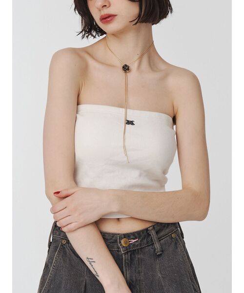 jouetie(ジュエティ)の「マルチWAYチューブトップ(キャミソール・レディース・ブラウン/レッド/ブラック/ブルー/オフホワイト・MEDIUM)」の11枚目の写真