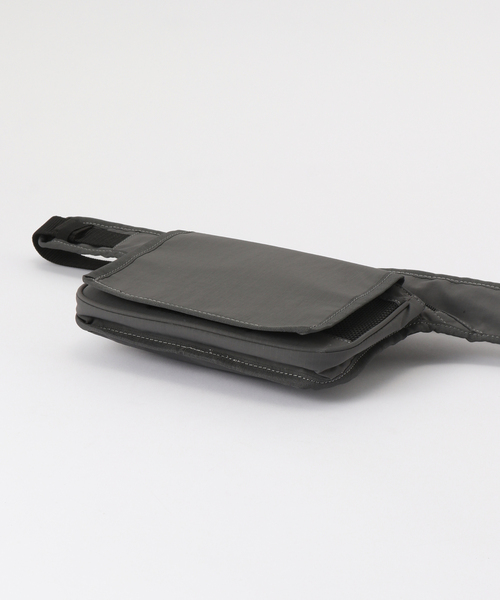 CITYSHOP（シティーショップ）の「MARMOT CAPITAL WAIST BAG 25SS-G-02：ウエストポーチ（ボディバッグ/ウエストポーチ・レディース・ホワイト・FREE）」の5枚目の写真