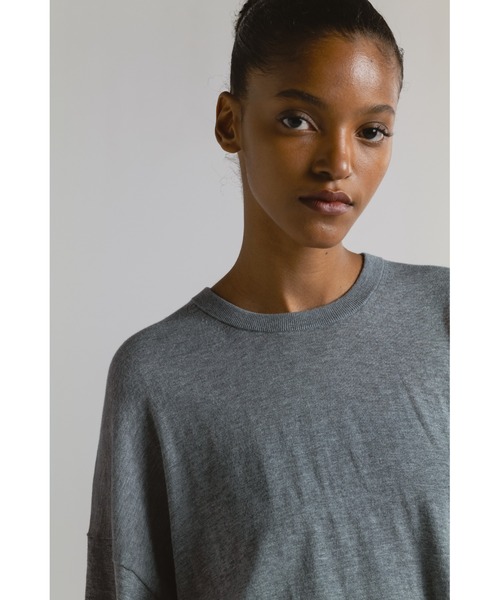 CINOH（チノ）の「コットンビッグニットTシャツ（ニット/セーター・レディース・チャコールグレー/ブラック/ホワイト・38/36）」の16枚目の写真