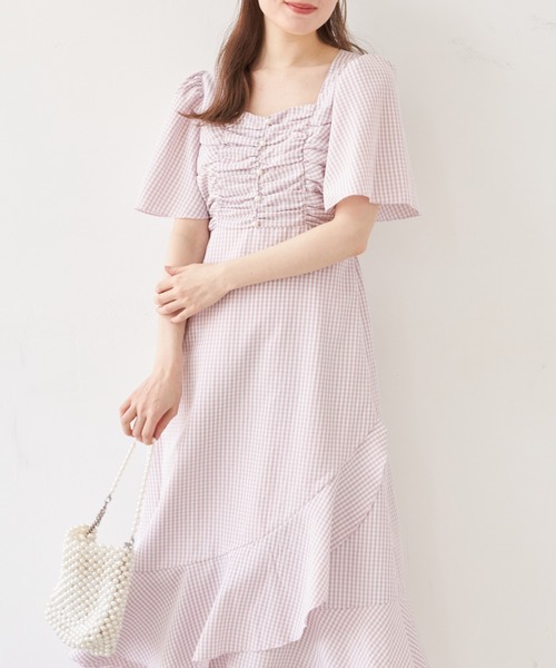 tocco closet(トッコ クローゼット)の「パール付きフレアスリーブギンガムチェックアシメラッフルワンピース(ワンピース・レディース・パープル/ブラック・M)」の2枚目の写真