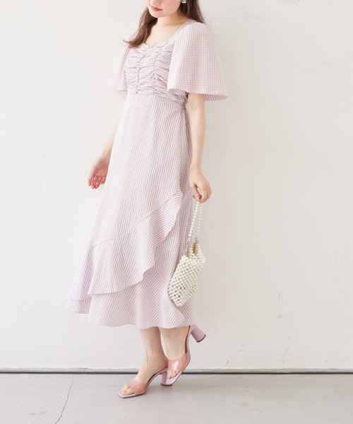 tocco closet(トッコ クローゼット)の「パール付きフレアスリーブギンガムチェックアシメラッフルワンピース(ワンピース・レディース・パープル/ブラック・M)」の21枚目の写真