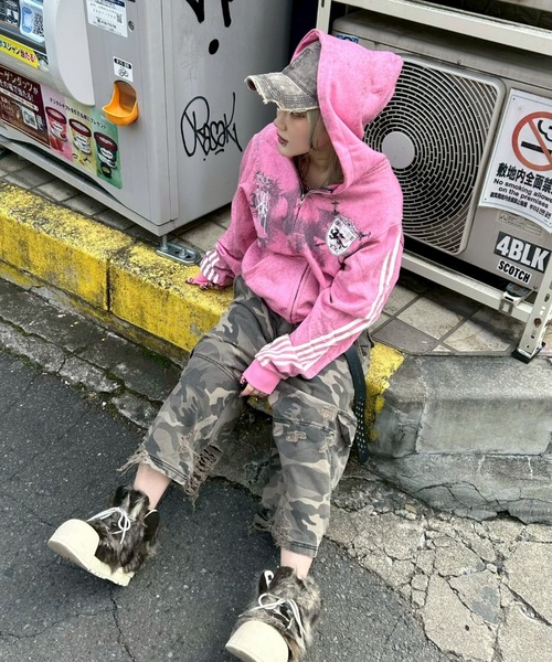 XU（エックスユー）の「【Never mind the XU】camouflage damage half pants / 【ネバーマインド ザ エックスユー】カモフラージュダメージデニムハーフパンツ（デニムパンツ・メンズ・ブラック/カモフラージュ・S）」の14枚目の写真
