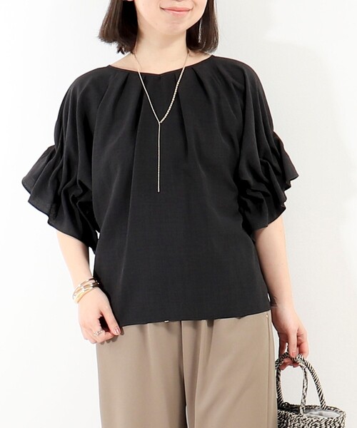 MICO COULIER（ミコクリエ）の「サップ2WAYブラウス（シャツ/ブラウス・レディース・グレイッシュベージュ/ラベンダー/チャコールグレー・38）」の2枚目の写真