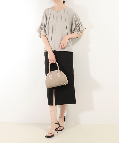 MICO COULIER（ミコクリエ）の「サップ2WAYブラウス（シャツ/ブラウス・レディース・グレイッシュベージュ/ラベンダー/チャコールグレー・38）」の4枚目の写真