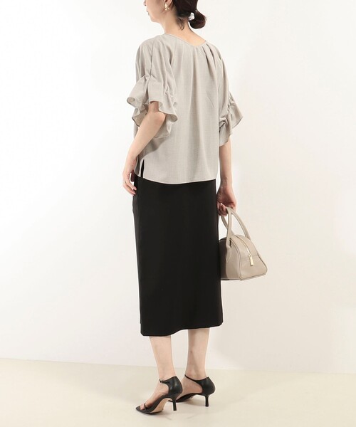 MICO COULIER（ミコクリエ）の「サップ2WAYブラウス（シャツ/ブラウス・レディース・グレイッシュベージュ/ラベンダー/チャコールグレー・38）」の6枚目の写真