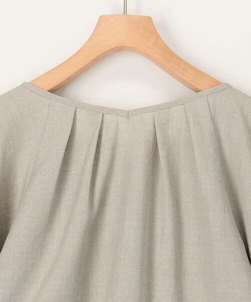 MICO COULIER（ミコクリエ）の「サップ2WAYブラウス（シャツ/ブラウス・レディース・グレイッシュベージュ/ラベンダー/チャコールグレー・38）」の21枚目の写真