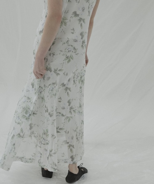 LE CIEL BLEU(ルシェルブルー)の「ヴィンテージフラワーマキシドレス / Vintage Floral Maxi Dress(ワンピース・レディース・オフホワイト/ブラック・38/36)」の21枚目の写真