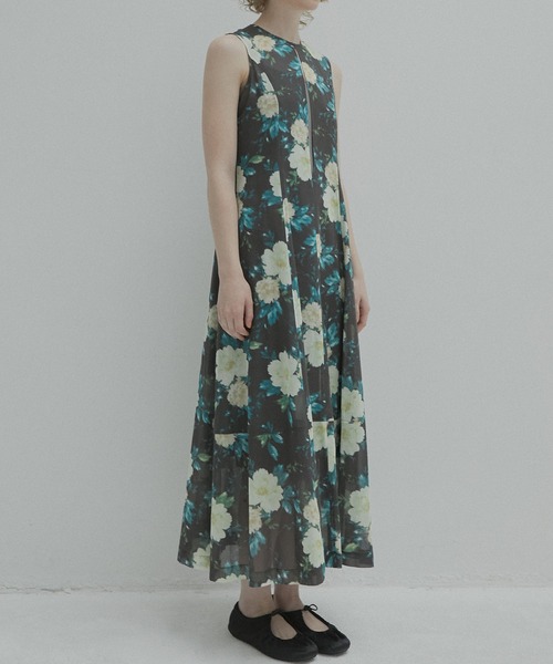 LE CIEL BLEU(ルシェルブルー)の「ヴィンテージフラワーマキシドレス / Vintage Floral Maxi Dress(ワンピース・レディース・オフホワイト/ブラック・38/36)」の12枚目の写真