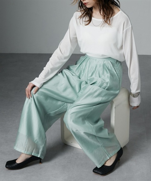Soiunique（スワユニーク）の「光沢素材シアーカーブパンツ　［Soiunique］（その他パンツ・レディース・ブラック/グリーン・LL/M/L）」の11枚目の写真