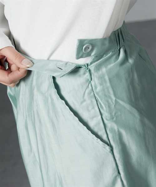 Soiunique（スワユニーク）の「光沢素材シアーカーブパンツ　［Soiunique］（その他パンツ・レディース・ブラック/グリーン・LL/M/L）」の21枚目の写真