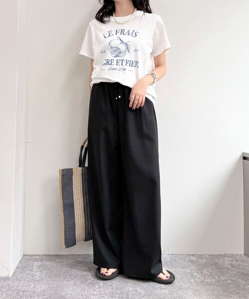 fredy emue（フレディエミュ）の「【低身長サイズ34有り】ドライポリイージーセミワイドパンツ（その他パンツ・レディース・アイボリー/ベージュ/ブラック・34/38/36）」の11枚目の写真