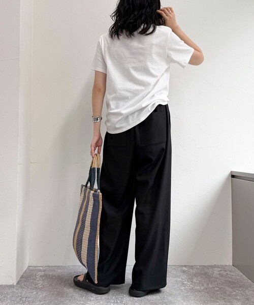 fredy emue（フレディエミュ）の「【低身長サイズ34有り】ドライポリイージーセミワイドパンツ（その他パンツ・レディース・アイボリー/ベージュ/ブラック・34/38/36）」の13枚目の写真