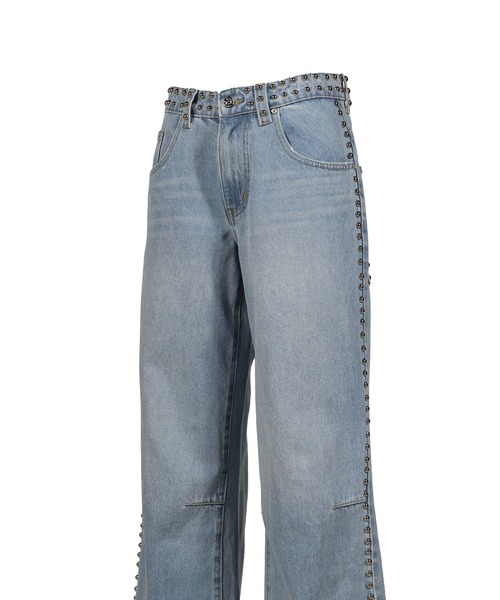 Jaded London(ジェイデッドロンドン)の「STUDDED COLOSSUS JEANS(デニムパンツ・レディース・ライトインディゴブルー・25inch/24inch)」の3枚目の写真
