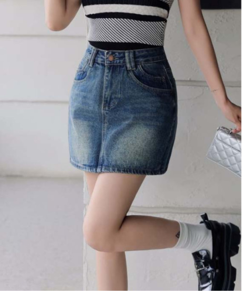 FINEnough（ファインナフ）の「デニムミニスカート/インパン付き（スカート・レディース・ブルー/インディゴブルー・M/S/L）」の11枚目の写真