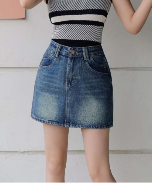 FINEnough（ファインナフ）の「デニムミニスカート/インパン付き（スカート・レディース・ブルー/インディゴブルー・M/S/L）」の4枚目の写真