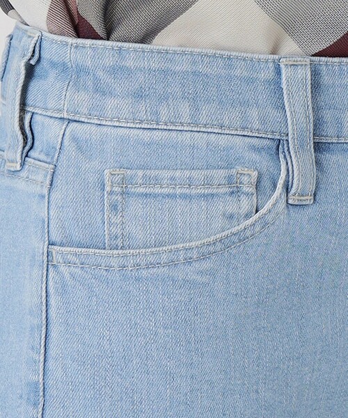 BLUE LABEL CRESTBRIDGE(ブルーレーベルクレストブリッジ)の「ストレッチデニムストレートパンツ(デニムパンツ・レディース・ブルー/ブルー系その他4・36/38/40/34)」の22枚目の写真