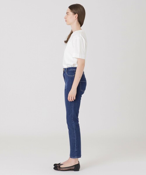 BLUE LABEL CRESTBRIDGE(ブルーレーベルクレストブリッジ)の「ストレッチデニムストレートパンツ(デニムパンツ・レディース・ブルー/ブルー系その他4・36/38/40/34)」の7枚目の写真