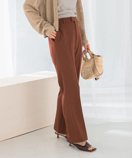 URBAN RESEARCH ROSSO WOMEN（アーバンリサーチ　ロッソ）の「イージーケアセミフレアパンツ（その他パンツ・レディース・ブラック/ブラウン系その他・34/36/38/40）」の17枚目の写真