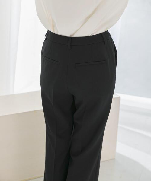 URBAN RESEARCH ROSSO WOMEN（アーバンリサーチ　ロッソ）の「イージーケアセミフレアパンツ（その他パンツ・レディース・ブラック/ブラウン系その他・34/36/38/40）」の7枚目の写真