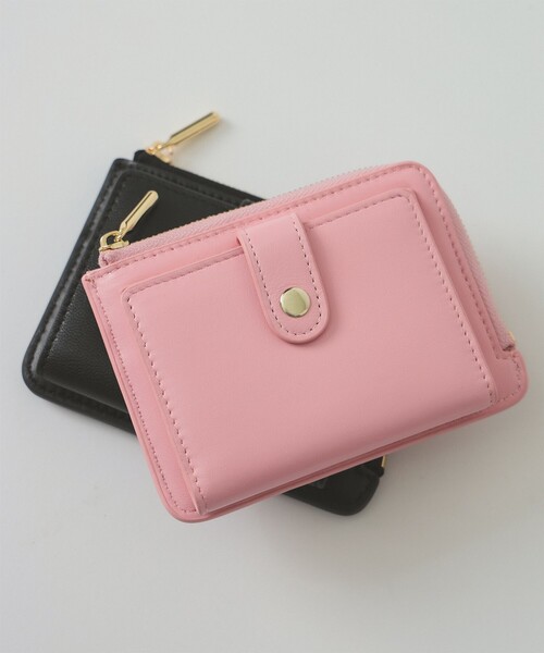 Ray BEAMS（レイビームス）の「【別注】BEAURE / ミニ ウォレット（ポーチ・レディース・ブラック/ピンク・ONE SIZE）」の2枚目の写真