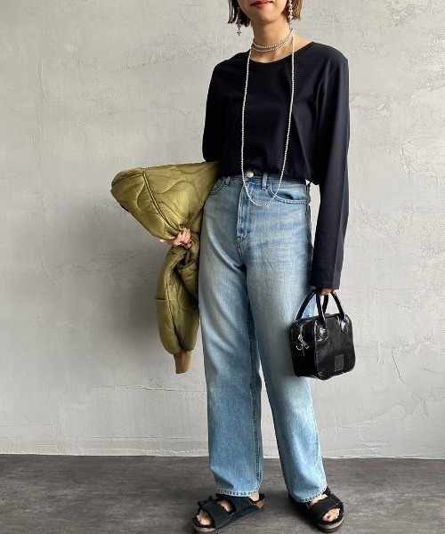 HANES（ヘインズ）の「[HANES/ヘインズ] 2P FOR HER ジャパンフィットクルーネックパックTシャツ（Tシャツ/カットソー・レディース・ホワイト×ブラック・M/L）」の4枚目の写真