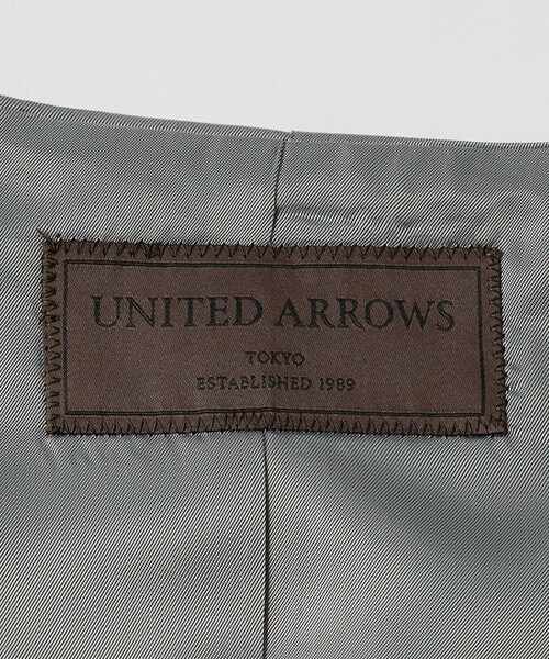 UNITED ARROWS（ユナイテッドアローズ）の「シングル 6ボタン フォーマル ベスト（スーツベスト・メンズ・ライトグレー・46/44/48/50）」の10枚目の写真