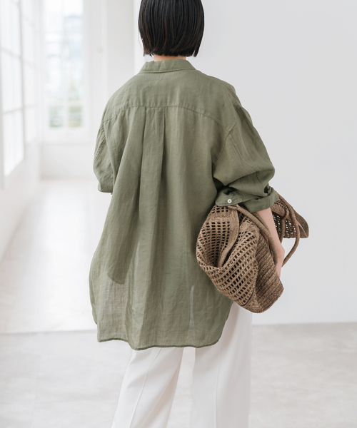 Spick & Span（スピックアンドスパン）の「ガーメントダイシアーラミーシャツ（シャツ/ブラウス・レディース・チャコールグレー/カーキ/ベージュ/ブルー系その他・FREE）」の6枚目の写真