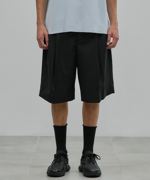 UNITED TOKYO(ユナイテッドトウキョウ)の「【残りわずか】SUMMER WOOL 2タックイージーショーツ |防臭性/夏服/通気性/防シワ/洗える(スラックス・メンズ・ブラック/ダークグレー・1/2)」の15枚目の写真