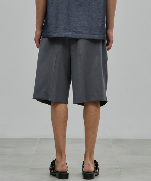 UNITED TOKYO(ユナイテッドトウキョウ)の「【残りわずか】SUMMER WOOL 2タックイージーショーツ |防臭性/夏服/通気性/防シワ/洗える(スラックス・メンズ・ブラック/ダークグレー・1/2)」の7枚目の写真