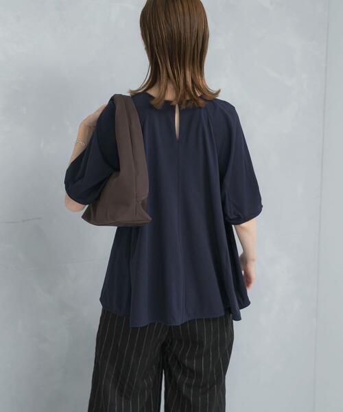 URBAN RESEARCH ROSSO WOMEN(アーバンリサーチ ロッソ)の「クールタッチフレアポンチプルオーバー(Tシャツ/カットソー・レディース・ネイビー/オフホワイト・FREE)」の22枚目の写真